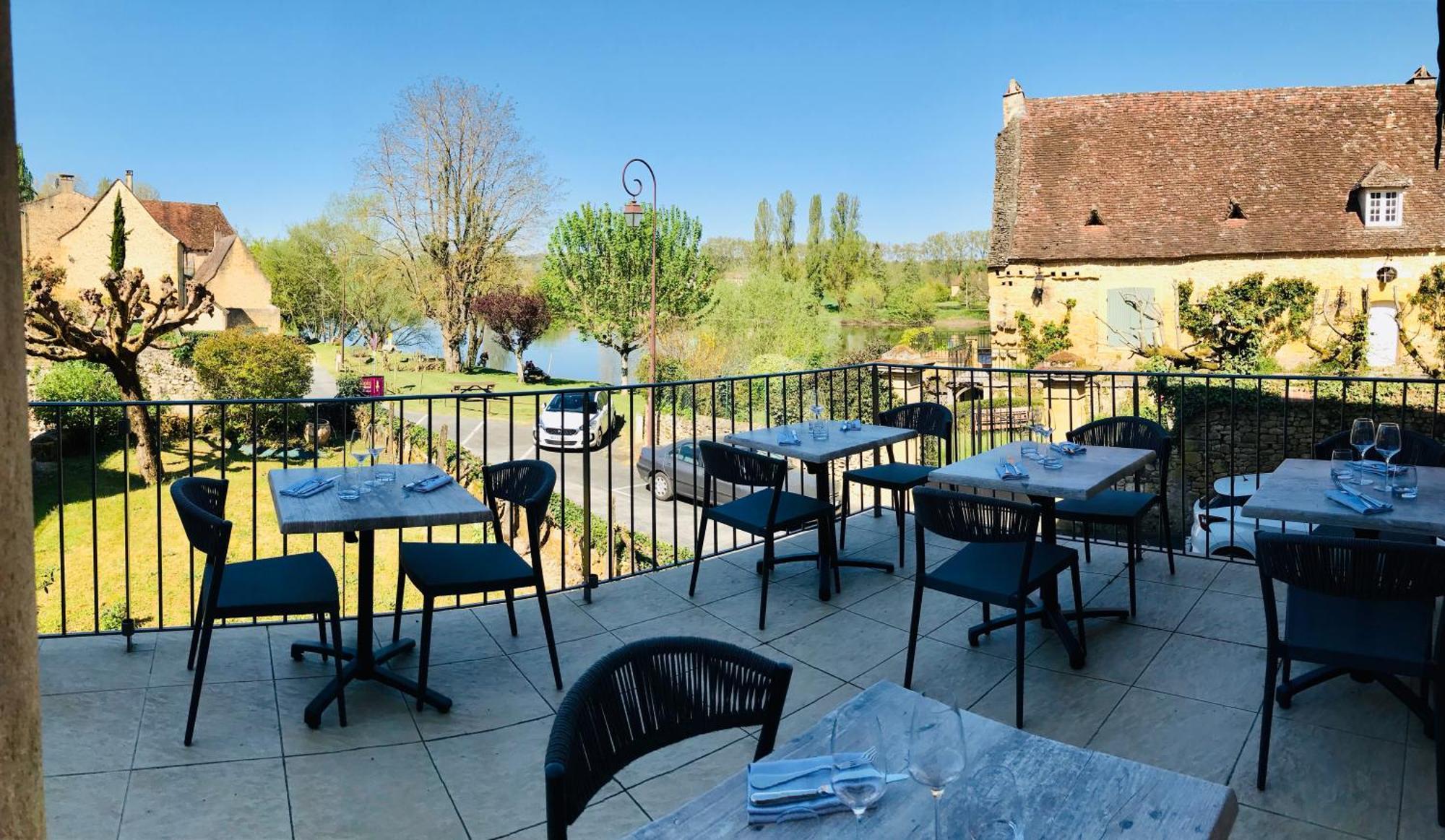 Hôtel-Restaurant Côté Rivage Badefols-sur-Dordogne Exterior foto